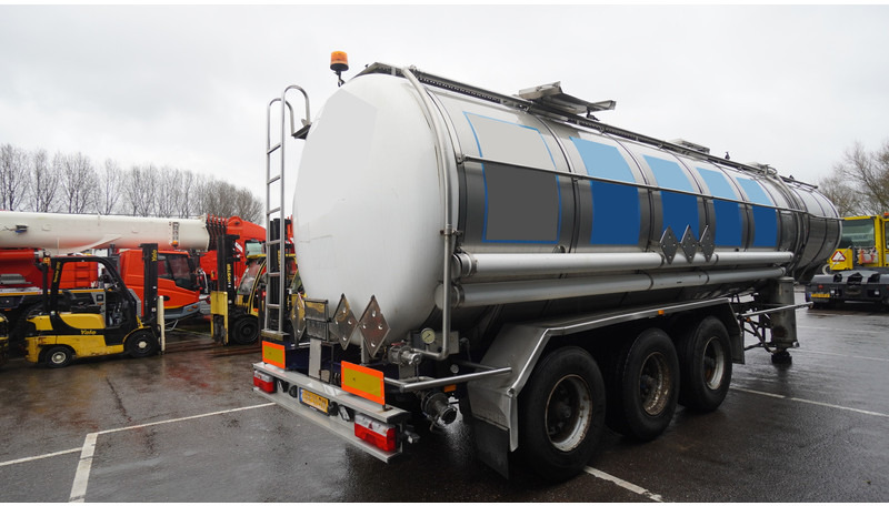 Burg 3 AXLE WATER TANK 32.000LTR - Semirremolque cisterna: foto 5 Burg 3 AXLE WATER TANK 32.000LTR - Semirremolque cisterna: foto 5
