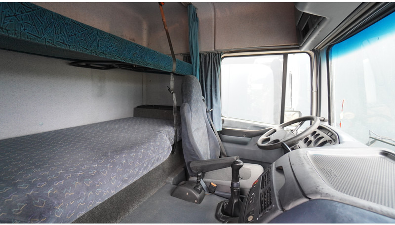 DAF XF 95.380 SC MANUAL GEARBOX - Cabeza tractora: foto 5 DAF XF 95.380 SC MANUAL GEARBOX - Cabeza tractora: foto 5