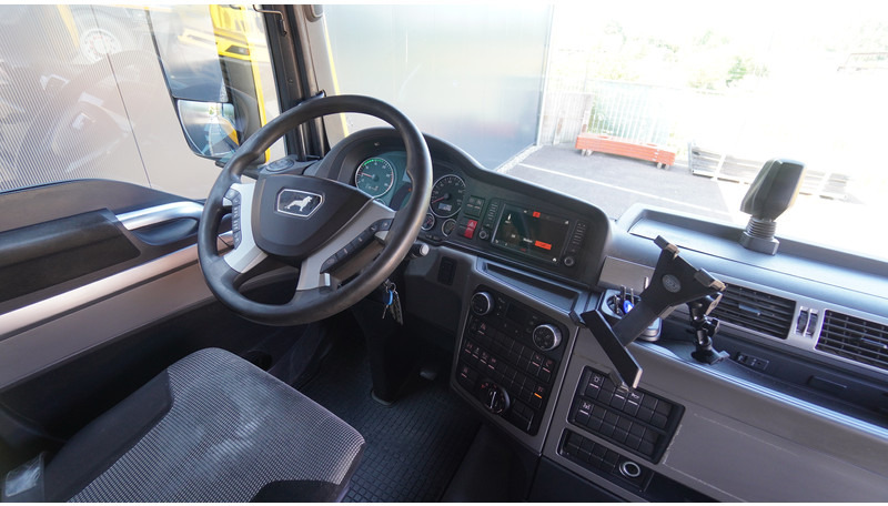 MAN TGX 26.500 6X2 EURO 6 - Cabeza tractora: foto 5 MAN TGX 26.500 6X2 EURO 6 - Cabeza tractora: foto 5