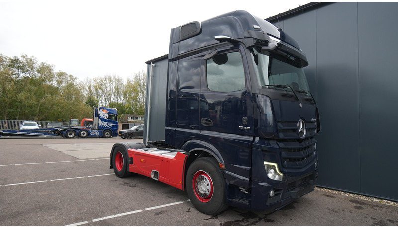 Mercedes-Benz ACTROS 1945 GIGASPACE 727.600KM - Cabeza tractora: foto 4 Mercedes-Benz ACTROS 1945 GIGASPACE 727.600KM - Cabeza tractora: foto 4