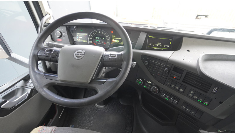 Volvo FH 420 ADR EURO 6 756.000KM - Cabeza tractora: foto 5 Volvo FH 420 ADR EURO 6 756.000KM - Cabeza tractora: foto 5