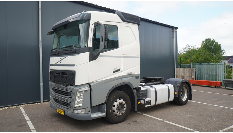 Volvo FH 420 ADR EURO 6 756.000KM - Cabeza tractora: foto 3 Volvo FH 420 ADR EURO 6 756.000KM - Cabeza tractora: foto 3