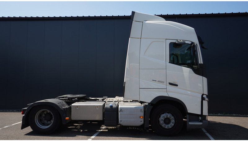 Volvo FH 460 EURO 6 GLOBETROTTER 696.000KM - Cabeza tractora: foto 2 Volvo FH 460 EURO 6 GLOBETROTTER 696.000KM - Cabeza tractora: foto 2