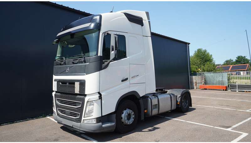 Volvo FH 460 EURO 6 GLOBETROTTER 697.000KM - Cabeza tractora: foto 3 Volvo FH 460 EURO 6 GLOBETROTTER 697.000KM - Cabeza tractora: foto 3