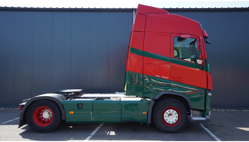 Volvo FH 460 EURO 6 GLOBETROTTER - Cabeza tractora: foto 2 Volvo FH 460 EURO 6 GLOBETROTTER - Cabeza tractora: foto 2