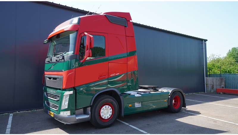 Volvo FH 460 EURO 6 GLOBETROTTER - Cabeza tractora: foto 3 Volvo FH 460 EURO 6 GLOBETROTTER - Cabeza tractora: foto 3