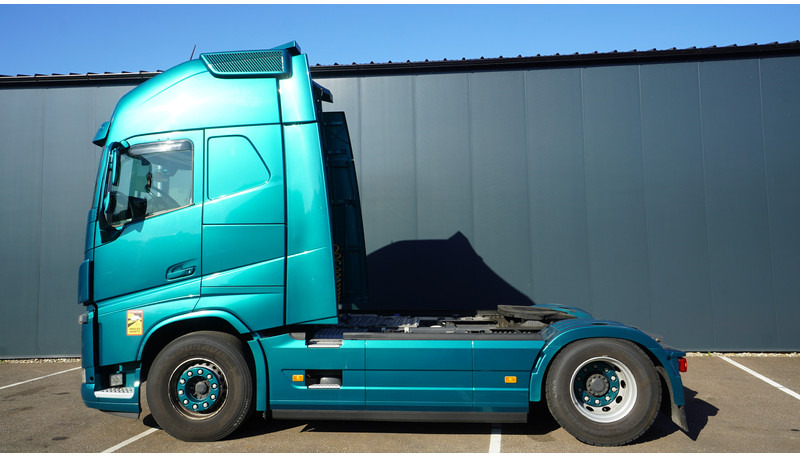 Volvo FH 460 GLOBETROTTER EURO 6 - Cabeza tractora: foto 1 Volvo FH 460 GLOBETROTTER EURO 6 - Cabeza tractora: foto 1