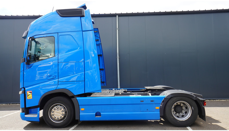 Volvo FH 460 LNG GLOBETROTTER TRUCK WITH 839.000KM - Cabeza tractora: foto 1 Volvo FH 460 LNG GLOBETROTTER TRUCK WITH 839.000KM - Cabeza tractora: foto 1