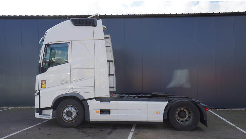 Volvo FH 500 GLOBETROTTER 847.000KM - Cabeza tractora: foto 1 Volvo FH 500 GLOBETROTTER 847.000KM - Cabeza tractora: foto 1