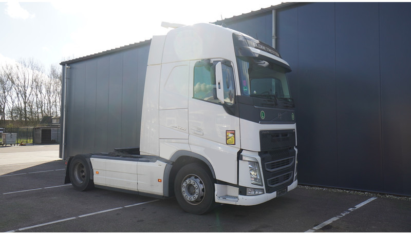Volvo FH 500 GLOBETROTTER 847.000KM - Cabeza tractora: foto 4 Volvo FH 500 GLOBETROTTER 847.000KM - Cabeza tractora: foto 4