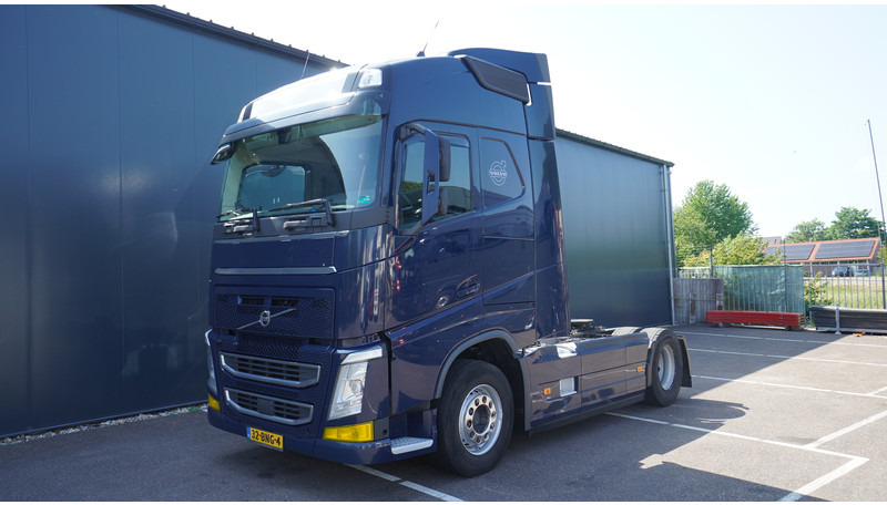 Volvo FH460 EURO 6 GLOBETROTTER 833.000KM - Cabeza tractora: foto 3 Volvo FH460 EURO 6 GLOBETROTTER 833.000KM - Cabeza tractora: foto 3