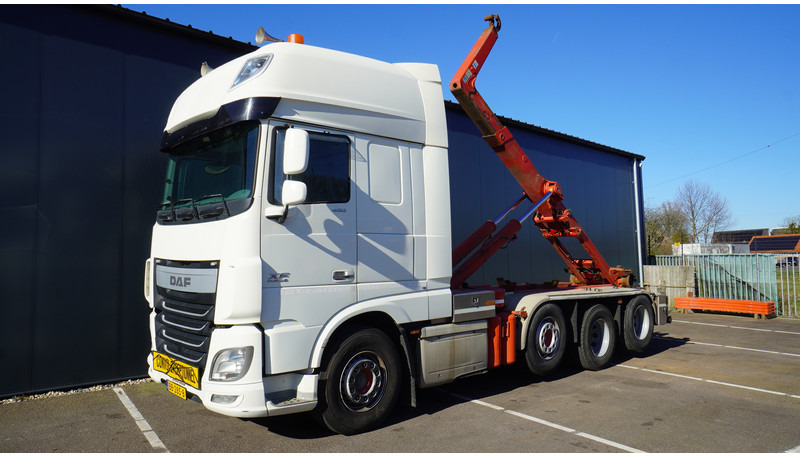 DAF XF460 8X2 HOOKARM SYSTEM TRUCK - Camión multibasculante: foto 2 DAF XF460 8X2 HOOKARM SYSTEM TRUCK - Camión multibasculante: foto 2