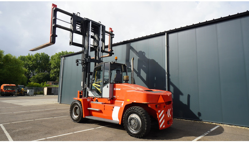 Kalmar DCE150-12 15T FORKLIFT - Maquinaria de construcción: foto 3 Kalmar DCE150-12 15T FORKLIFT - Maquinaria de construcción: foto 3