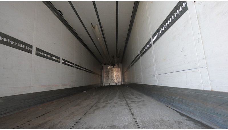 Schmitz Cargobull 3 AXLE FRIGO TRAILER THERMO KING SLX-E 250 - Semirremolque frigorífico: foto 4 Schmitz Cargobull 3 AXLE FRIGO TRAILER THERMO KING SLX-E 250 - Semirremolque frigorífico: foto 4