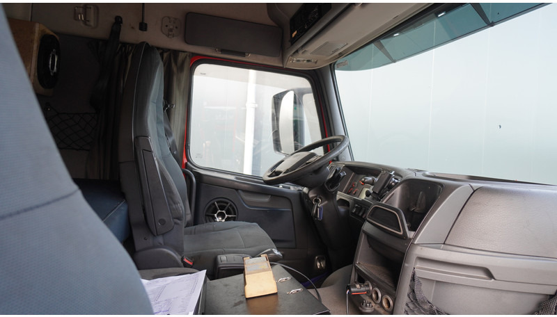 Volvo FM 450 8X4 FLATBED WITH GORMACH 3400E6 CRANE - Camión grúa: foto 5 Volvo FM 450 8X4 FLATBED WITH GORMACH 3400E6 CRANE - Camión grúa: foto 5