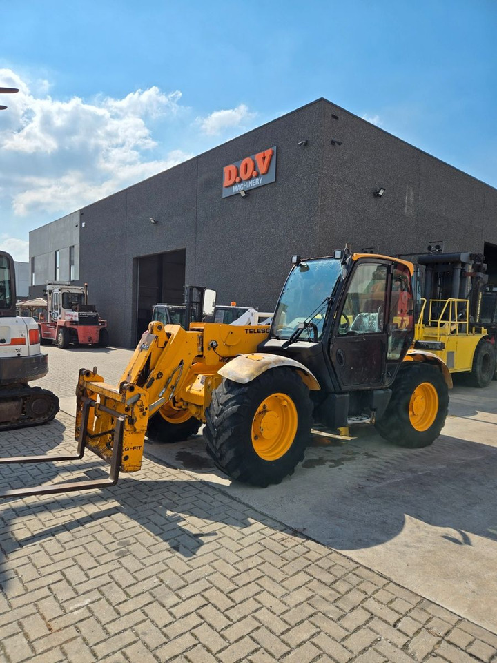 JCB 530 - Manipulador telescópico: foto 1 JCB 530 - Manipulador telescópico: foto 1