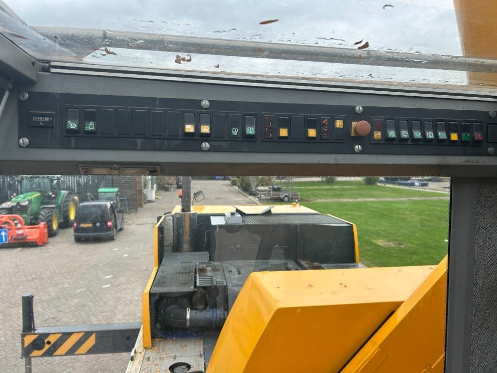 Grúa todo terreno Liebherr LTM 1055-3.1: foto 12 Grúa todo terreno Liebherr LTM 1055-3.1: foto 12