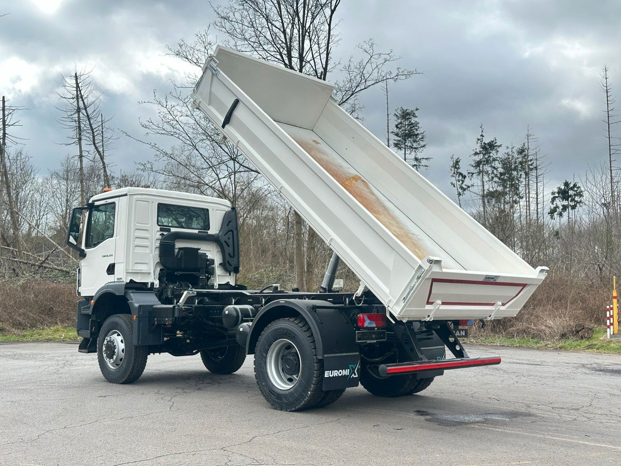 Camión volquete MAN TGM 18.320  4X4  Euro 6e Euromix 3-Seiten-Kipper: foto 13