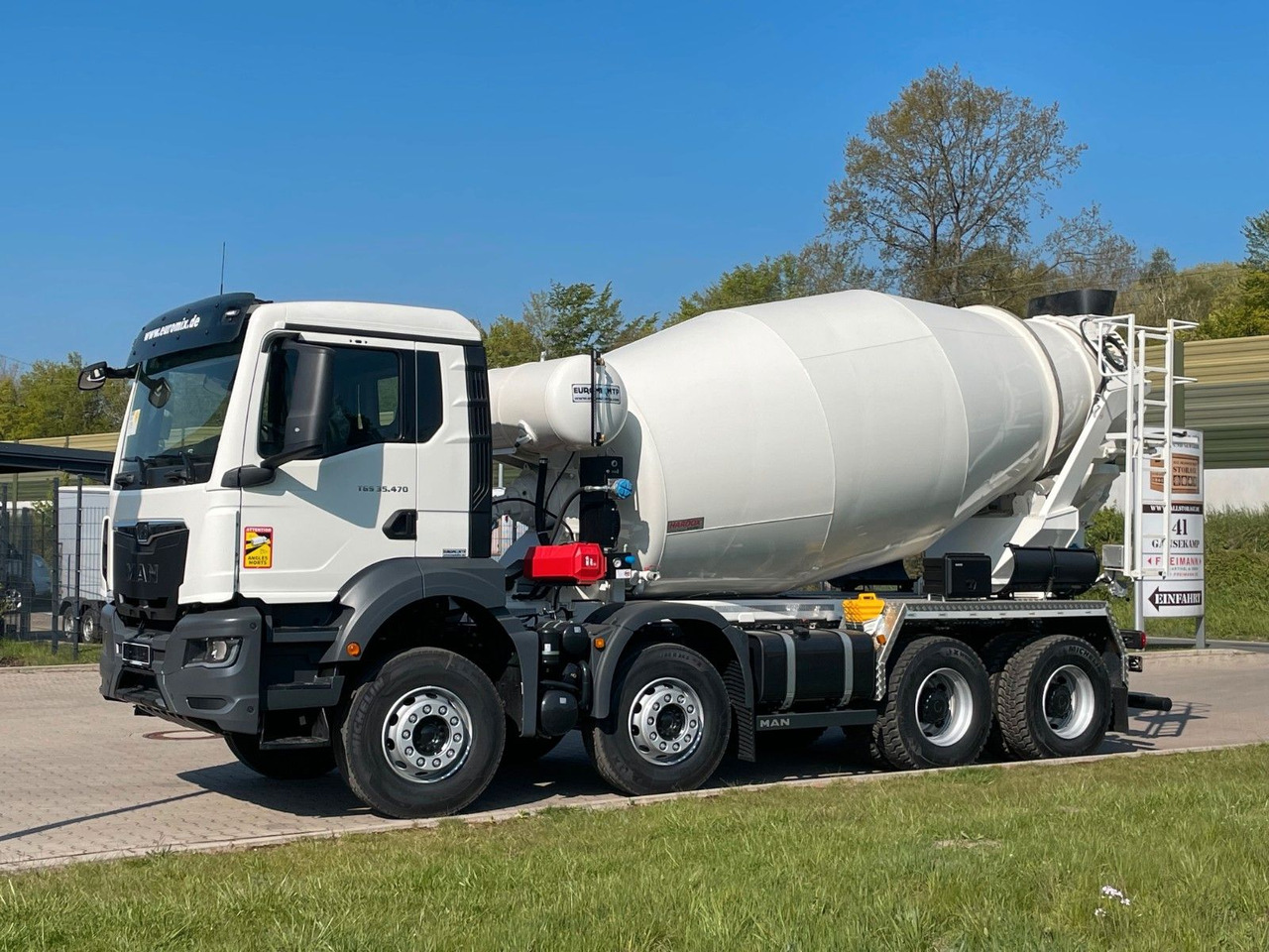 MAN TGS 35.520 8x4 /Euro6e EuromixMTP EM 10 L - Camión hormigonera: foto 1 MAN TGS 35.520 8x4 /Euro6e EuromixMTP EM 10 L - Camión hormigonera: foto 1