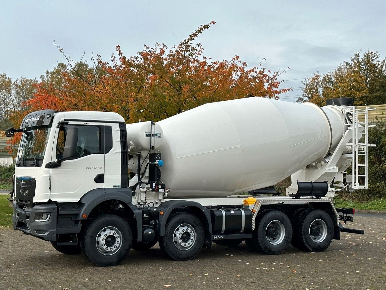 MAN TGS 41.440 8x4 /Euro6e Euromix EM 12 R - Camión hormigonera: foto 3 MAN TGS 41.440 8x4 /Euro6e Euromix EM 12 R - Camión hormigonera: foto 3