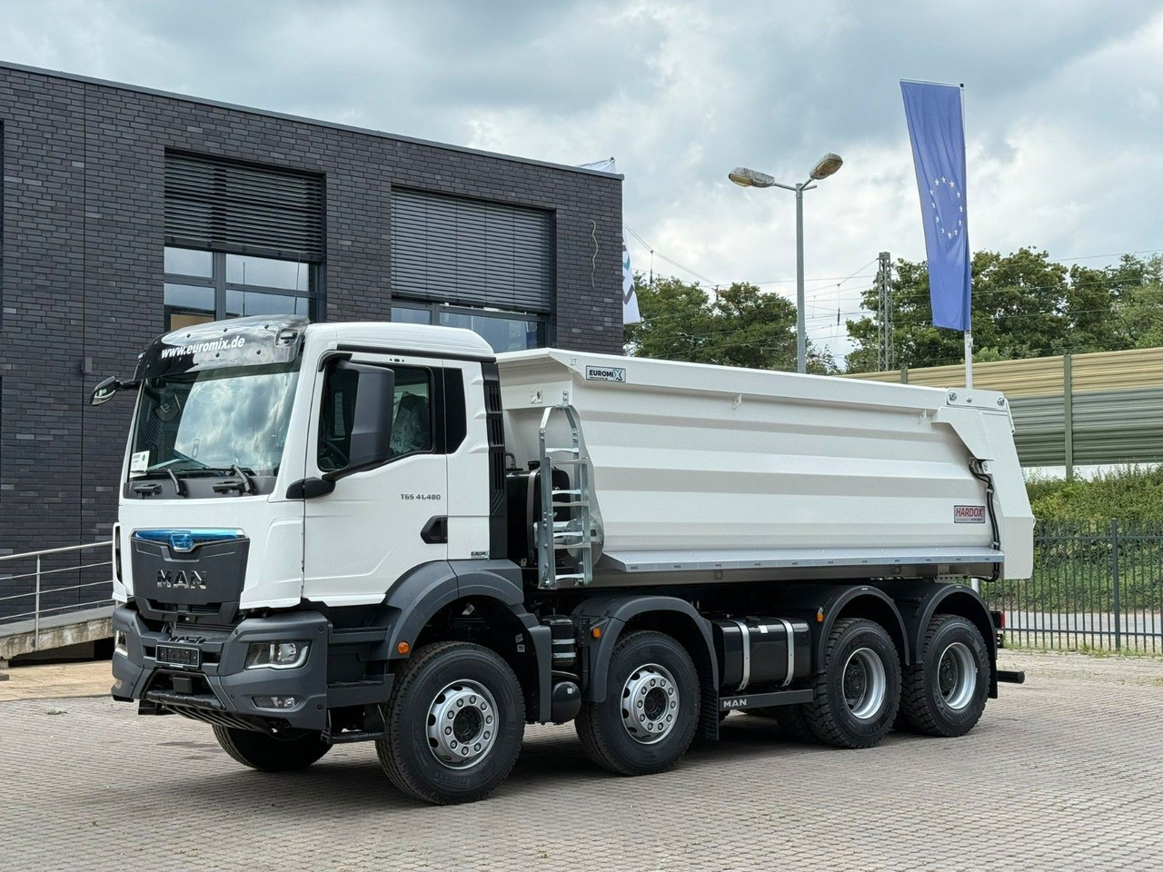 MAN TGS 41.480 BB 8X4 Euromix Mulden Kipper HARDOX - Camión volquete: foto 5 MAN TGS 41.480 BB 8X4 Euromix Mulden Kipper HARDOX - Camión volquete: foto 5