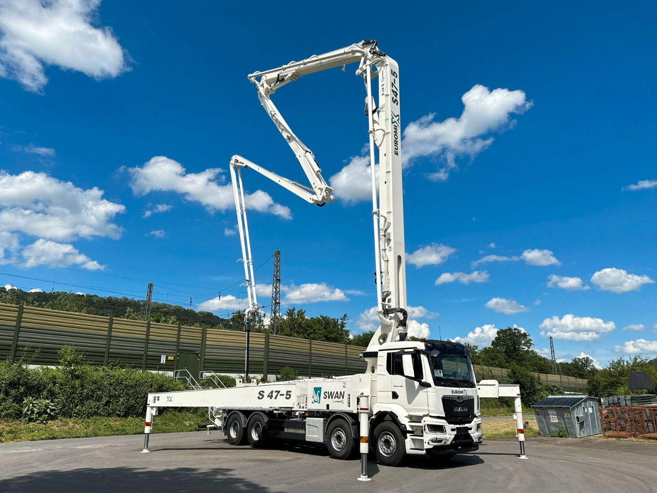 MAN TGS 41.520 8x4 SWAN TSP 47-5 160RZ ( 47m ) - Camión hormigonera: foto 2 MAN TGS 41.520 8x4 SWAN TSP 47-5 160RZ ( 47m ) - Camión hormigonera: foto 2