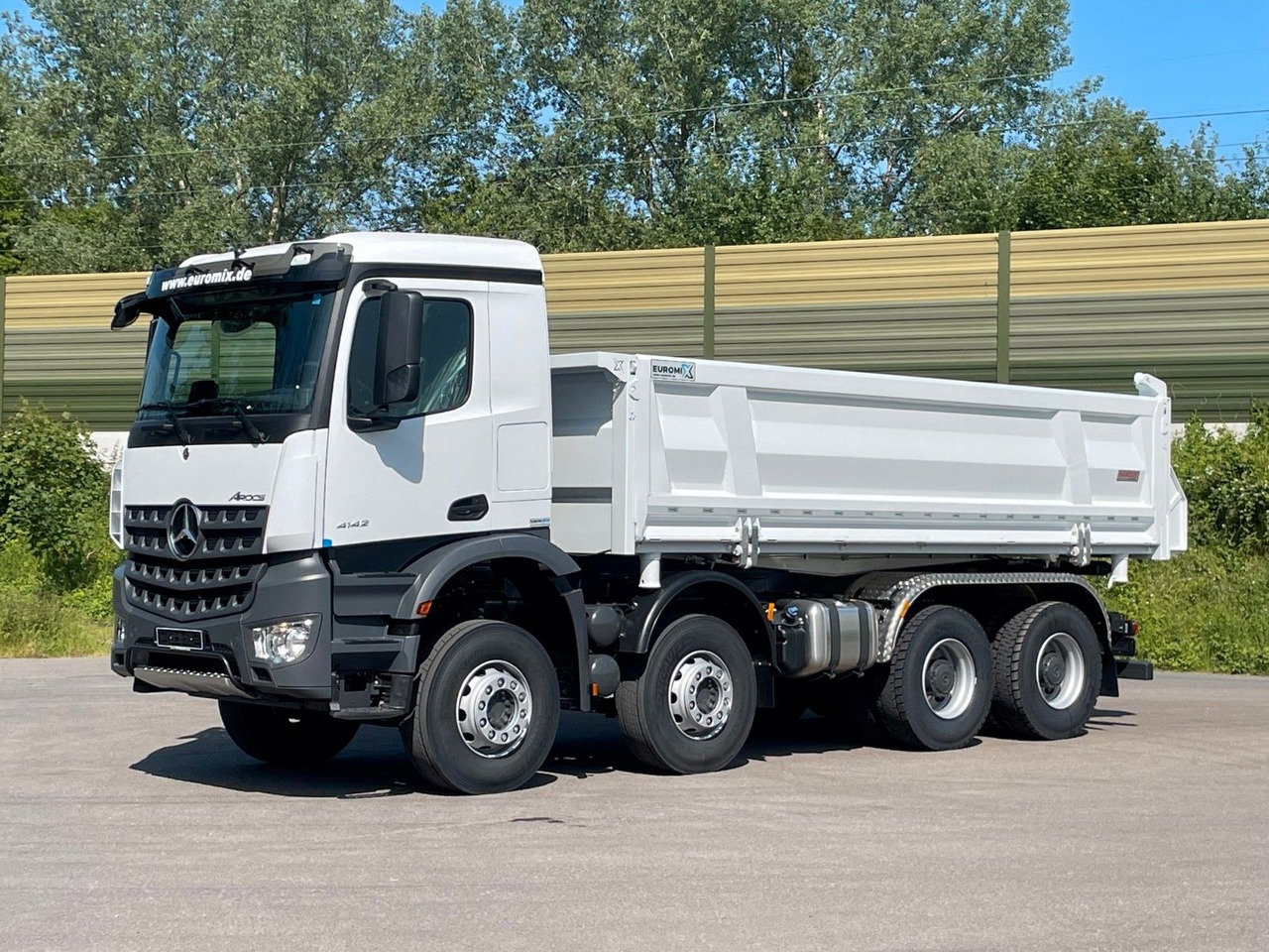 Mercedes-Benz 4145 8X4 Euromix EMT 3-Seiten-Kipper - Camión volquete: foto 2 Mercedes-Benz 4145 8X4 Euromix EMT 3-Seiten-Kipper - Camión volquete: foto 2