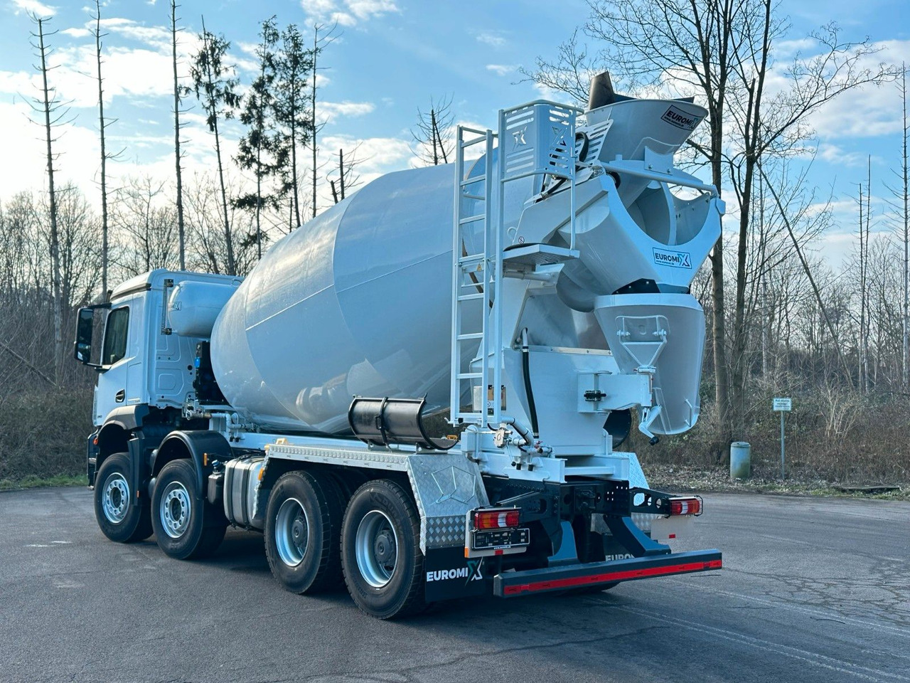 Mercedes-Benz Arocs 5 3743 8X4 / Euro6e EuromixMTP EM 10 L - Camión hormigonera: foto 3 Mercedes-Benz Arocs 5 3743 8X4 / Euro6e EuromixMTP EM 10 L - Camión hormigonera: foto 3