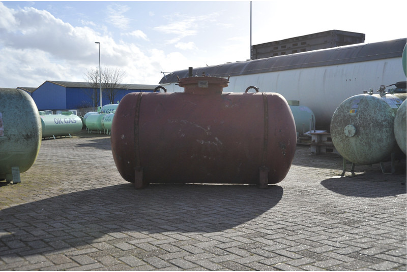 Visser 2700L(1,35 ton) Gas tanks - Gas, Gaz, LPG, GPL, Propane, Butane tanks Underground Used Tanks ID 1.004 - Depósito de combustible para Camión: foto 3 Visser 2700L(1,35 ton) Gas tanks - Gas, Gaz, LPG, GPL, Propane, Butane tanks Underground Used Tanks ID 1.004 - Depósito de combustible para Camión: foto 3