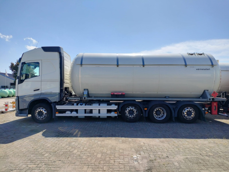 Volvo FH420 8x2-4 -32791 L Gas tank truck -Gas, Gaz, LPG, GPL, Propane, Butane tank, Gastank ID 2.169 Eurotank, flowmeter, pump - Camión cisterna: foto 1 Volvo FH420 8x2-4 -32791 L Gas tank truck -Gas, Gaz, LPG, GPL, Propane, Butane tank, Gastank ID 2.169 Eurotank, flowmeter, pump - Camión cisterna: foto 1