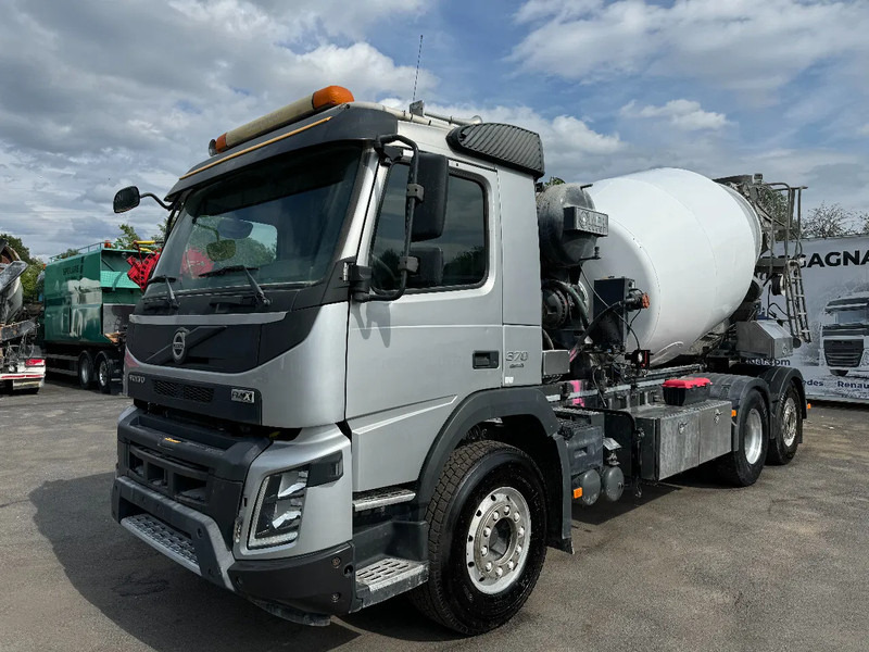 Volvo FMX 370 6x2*4, Mixer + Hydraulic-slide, 2015 - Camión hormigonera: foto 3 Volvo FMX 370 6x2*4, Mixer + Hydraulic-slide, 2015 - Camión hormigonera: foto 3