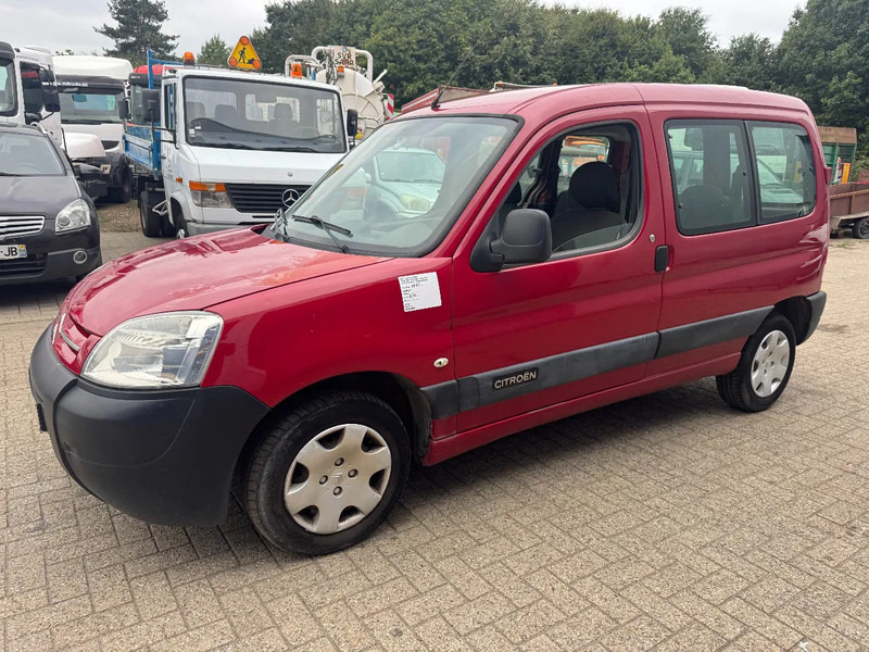 Citroën Berlingo **PETROL-ESSENCE-BENZINE** - Coche: foto 1 Citroën Berlingo **PETROL-ESSENCE-BENZINE** - Coche: foto 1