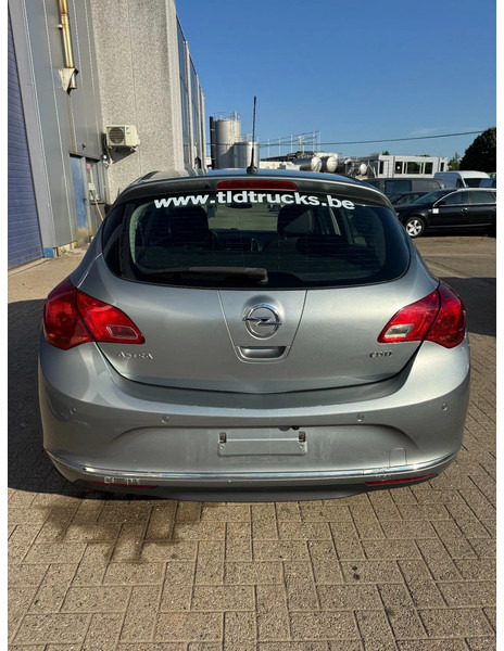 Opel Astra **EURO5-AIRCO** - Sedan: foto 5 Opel Astra **EURO5-AIRCO** - Sedan: foto 5