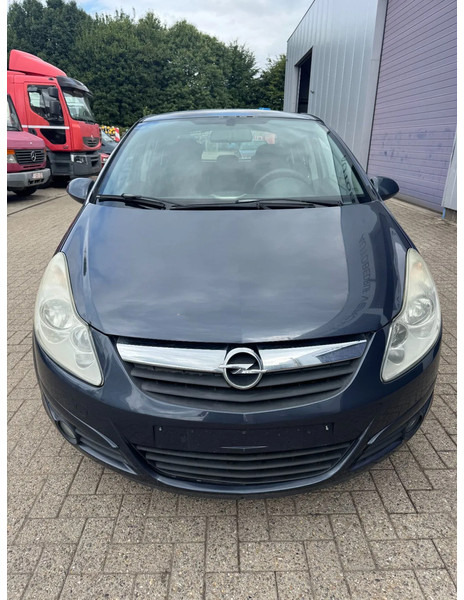 Opel Corsa **EURO4-AIRCO** - Sedan: foto 2 Opel Corsa **EURO4-AIRCO** - Sedan: foto 2