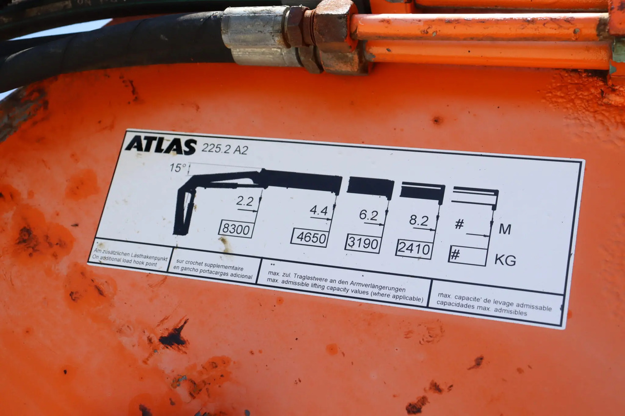 ATLAS 225.2 A2 KNUCKLEBOOM LOADER CRANE (2004) - Grúa para camión: foto 5 ATLAS 225.2 A2 KNUCKLEBOOM LOADER CRANE (2004) - Grúa para camión: foto 5