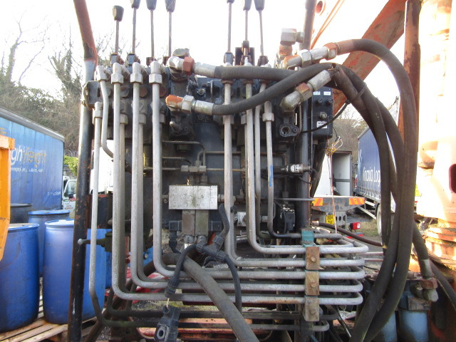 ATLAS 95.1 BUCKET CRANE 2001 WORKING WHEN REMOVED COMPLETE (PIPED FOR GRAB) - Grúa para camión: foto 3 ATLAS 95.1 BUCKET CRANE 2001 WORKING WHEN REMOVED COMPLETE (PIPED FOR GRAB) - Grúa para camión: foto 3