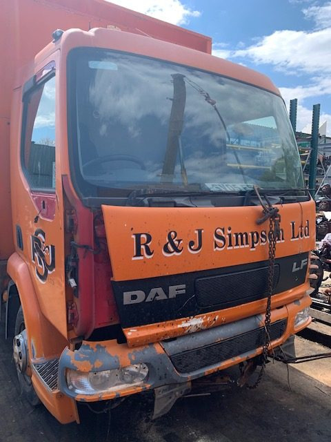 DAF LF 45 2005 BREAKING FOR SPARES - Camión: foto 1 DAF LF 45 2005 BREAKING FOR SPARES - Camión: foto 1