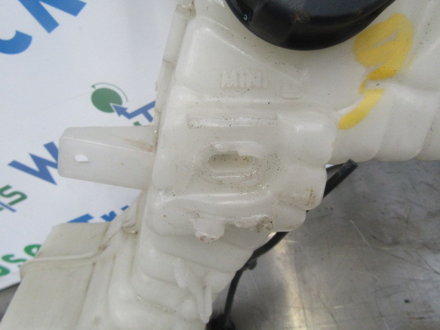 DAF LF 220 EURO 6 HEADERTANK - Motor y piezas para Camión: foto 2 DAF LF 220 EURO 6 HEADERTANK - Motor y piezas para Camión: foto 2