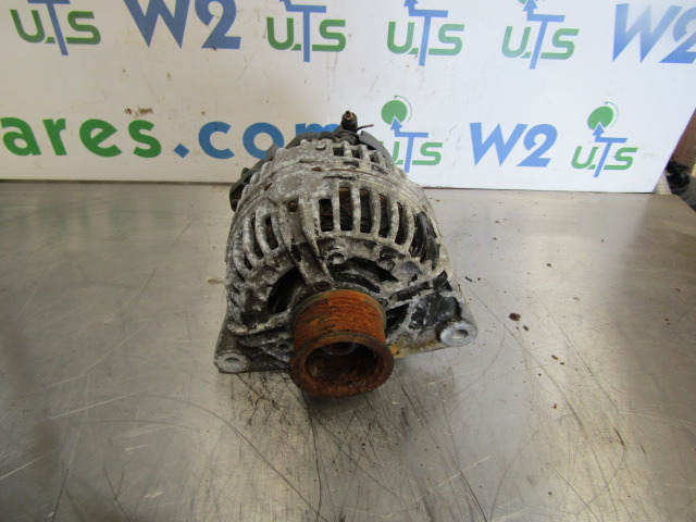 DENNIS ELITE II BOSCH ALTERNATOR P/NO 0124555005 - Sistema eléctrico para Vehículo municipal: foto 1 DENNIS ELITE II BOSCH ALTERNATOR P/NO 0124555005 - Sistema eléctrico para Vehículo municipal: foto 1