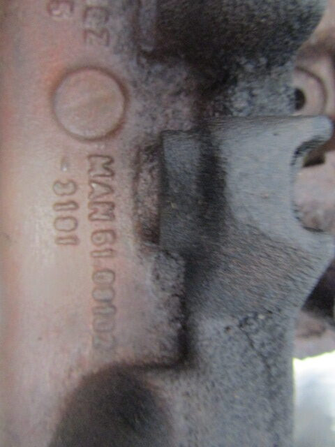 MAN TGM 340 DO836 EXHAUST MAINFOLD 3 PIECES - Silenciador/ Sistema de escape para Camión: foto 4 MAN TGM 340 DO836 EXHAUST MAINFOLD 3 PIECES - Silenciador/ Sistema de escape para Camión: foto 4