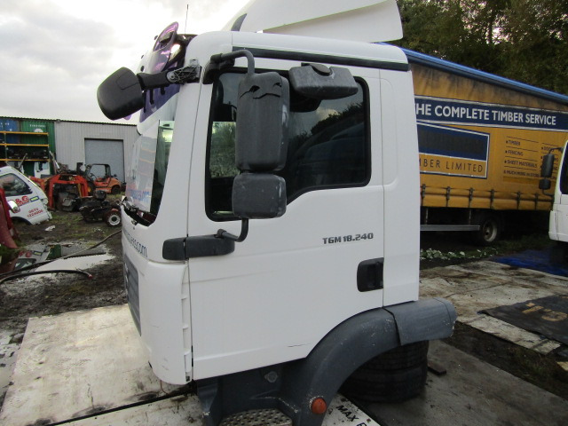 MAN TGM DAY CAB EX 2009 - Cabina para Camión: foto 2 MAN TGM DAY CAB EX 2009 - Cabina para Camión: foto 2