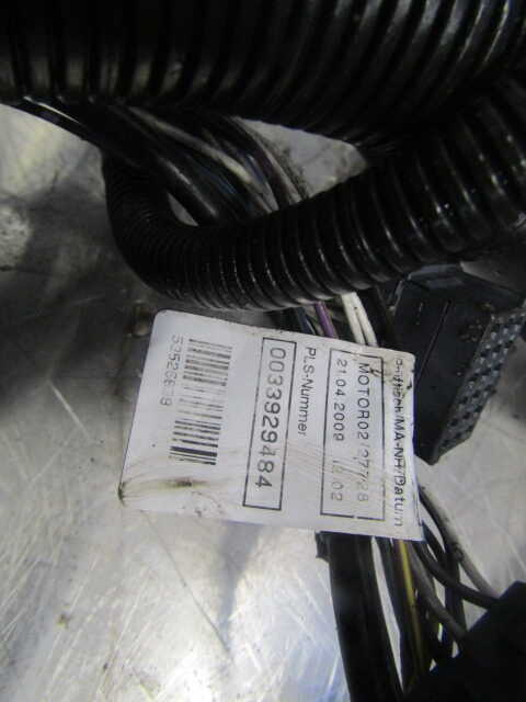 MERCEDES AXOR 1829 MANUAL GEARBOX WIRING HARNESS P/NO 003929484 - Sistema eléctrico para Camión: foto 1 MERCEDES AXOR 1829 MANUAL GEARBOX WIRING HARNESS P/NO 003929484 - Sistema eléctrico para Camión: foto 1