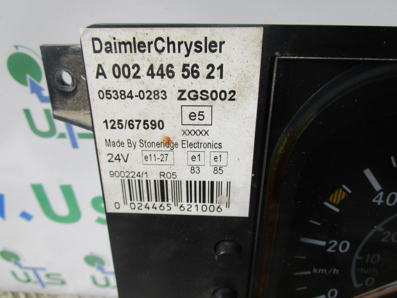 MERCEDES AXOR / ECONIC CLOCK CLUSTER P/NO A0024465621 - Sistema eléctrico para Camión: foto 2 MERCEDES AXOR / ECONIC CLOCK CLUSTER P/NO A0024465621 - Sistema eléctrico para Camión: foto 2