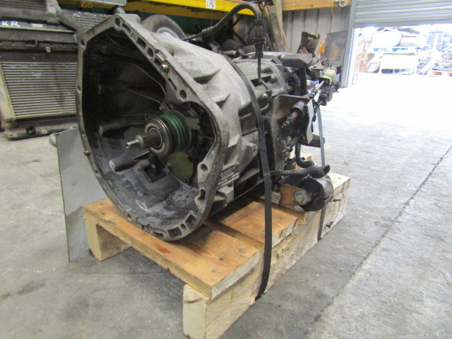 MERCEDES SPRINTER 311 CDI 5 SPEED GEARBOX - Caja de cambios para Camión: foto 2 MERCEDES SPRINTER 311 CDI 5 SPEED GEARBOX - Caja de cambios para Camión: foto 2