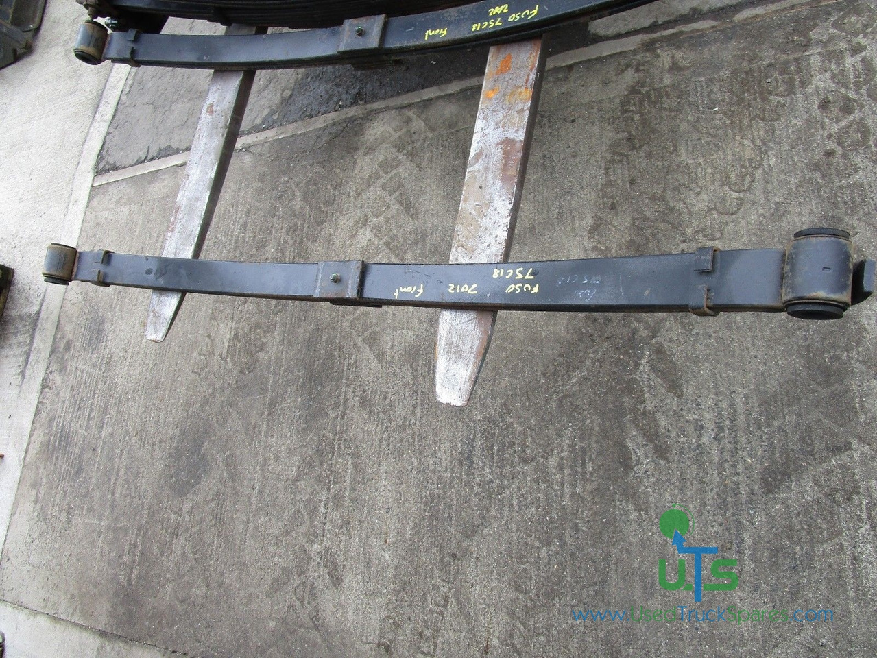 MITSUBISHI CANTER 75C FRONT SPRING - Suspensión para Camión: foto 1 MITSUBISHI CANTER 75C FRONT SPRING - Suspensión para Camión: foto 1