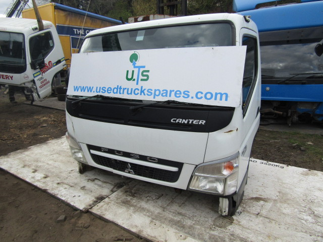 MITSUBISHI FUSO 35C13 EURO 5 CAB 2012 - Cabina para Camión: foto 1 MITSUBISHI FUSO 35C13 EURO 5 CAB 2012 - Cabina para Camión: foto 1