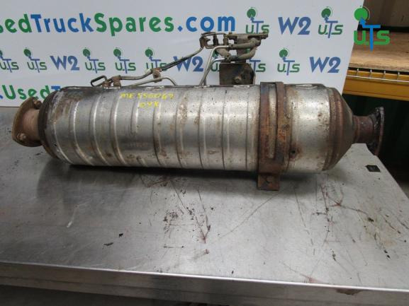 MITSUBISHI FUSO 75C CATALYST / DPF (SCR SYSTEM) P/NO ME556047 - Silenciador/ Sistema de escape para Camión: foto 1 MITSUBISHI FUSO 75C CATALYST / DPF (SCR SYSTEM) P/NO ME556047 - Silenciador/ Sistema de escape para Camión: foto 1