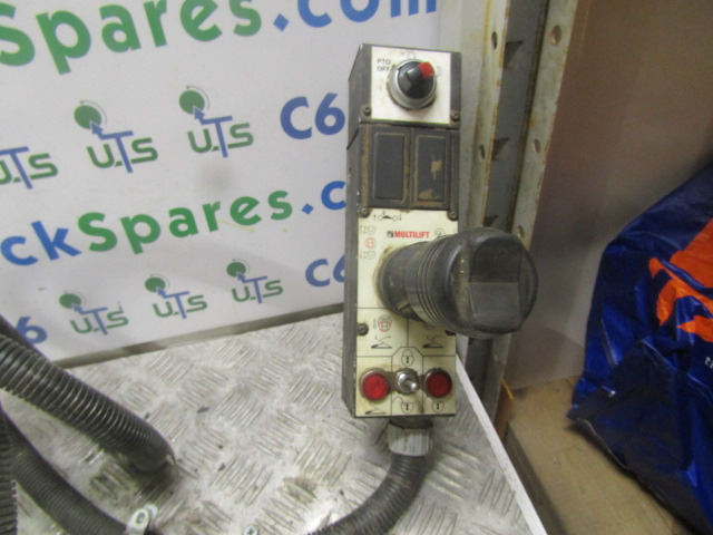 MULTILIFT HOOK LOADER IN CAB CONTROL UNIT - Piezas de recambio para Vehículo municipal: foto 1 MULTILIFT HOOK LOADER IN CAB CONTROL UNIT - Piezas de recambio para Vehículo municipal: foto 1