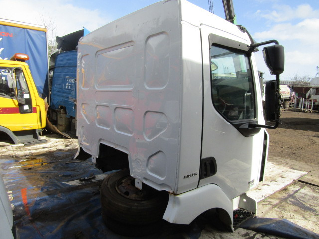 RENAULT MIDLUM DXI 7.5T CAB (2013) - Cabina para Camión: foto 4 RENAULT MIDLUM DXI 7.5T CAB (2013) - Cabina para Camión: foto 4