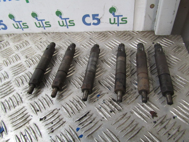 VOLVO FLE D6B 220/250 BOSCH INJECTORS P/NO 0432191405 - Procesamiento de combustible para Camión: foto 1 VOLVO FLE D6B 220/250 BOSCH INJECTORS P/NO 0432191405 - Procesamiento de combustible para Camión: foto 1